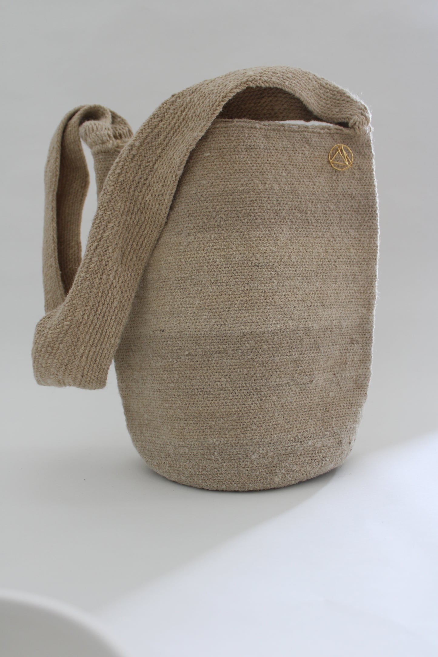 Large Ivory Oloid Cross-Sustainable Bag